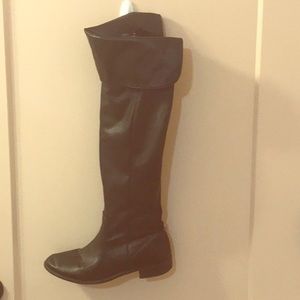 Size 10 Black Knee Highs